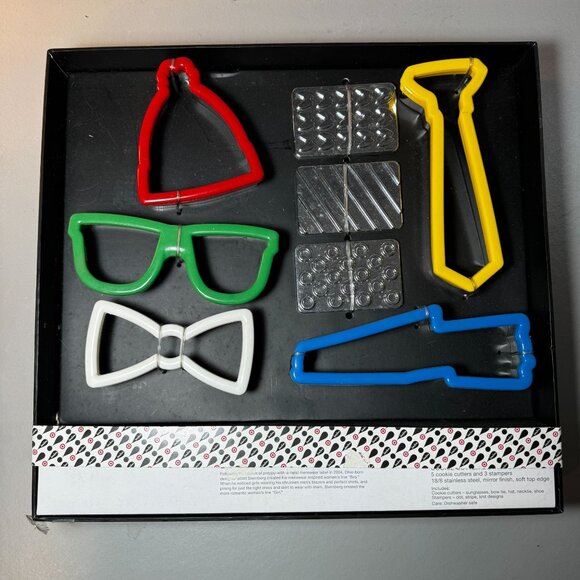 Neiman Marcus Scott Sternberg Designs "Band of Outsiders" Cookie Cutter & Stampe - Picture 1 of 12